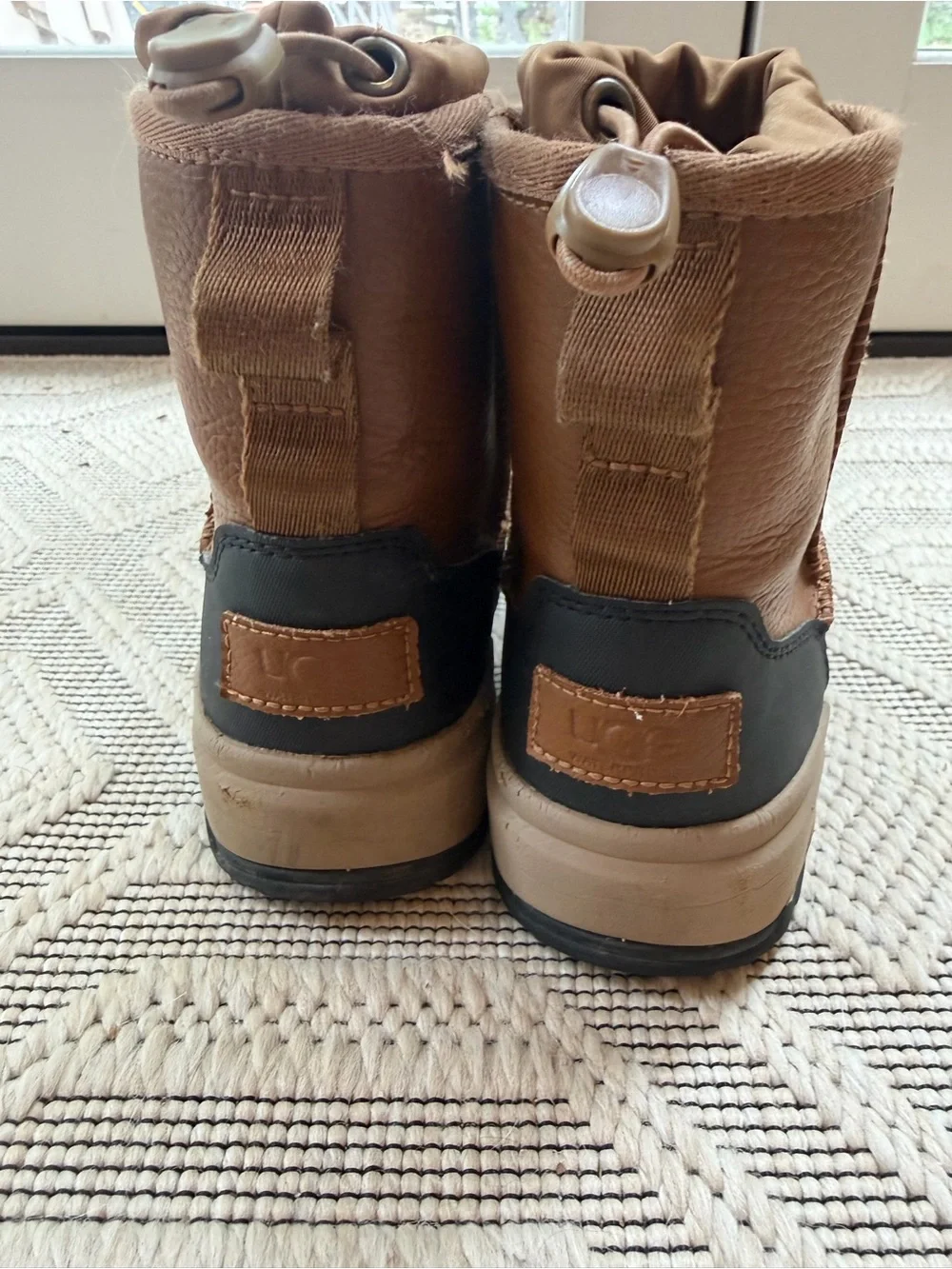 UGG very good